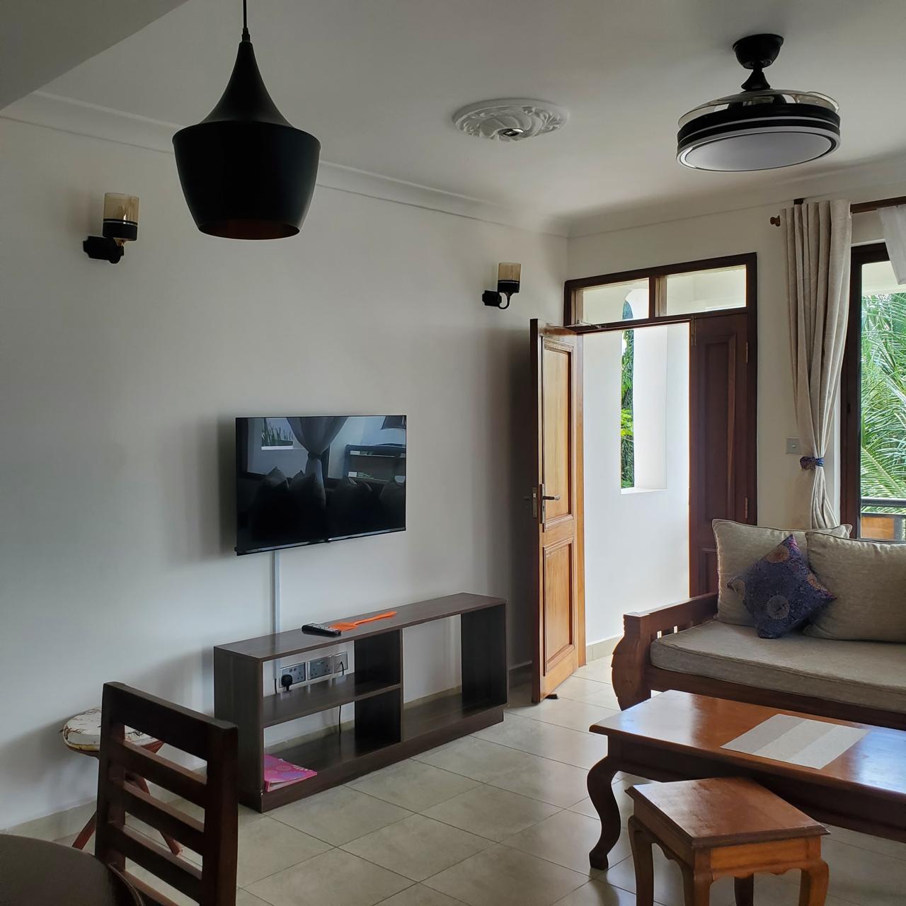 Hotel & Apartment